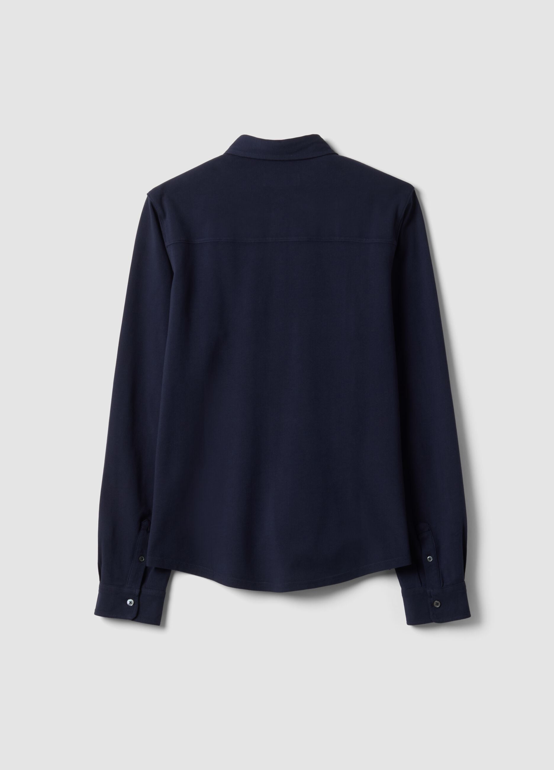 Polo piqu&eacute; azul em algod&atilde;o puro de manga comprida, corte regular