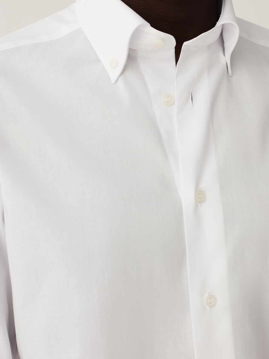 Slim-fit shirt with in cotton with button-down collar_3