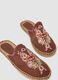 Sandalias marrones bordadas_1