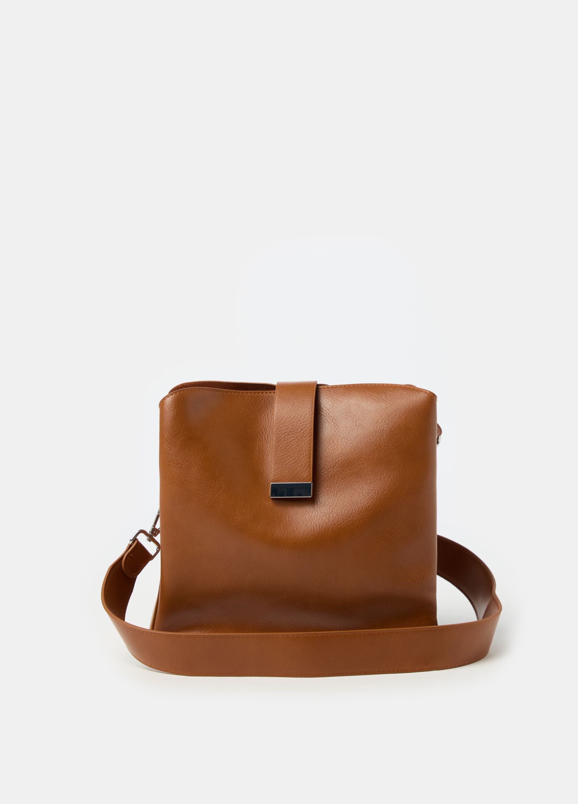 Bucket bag with external pocket