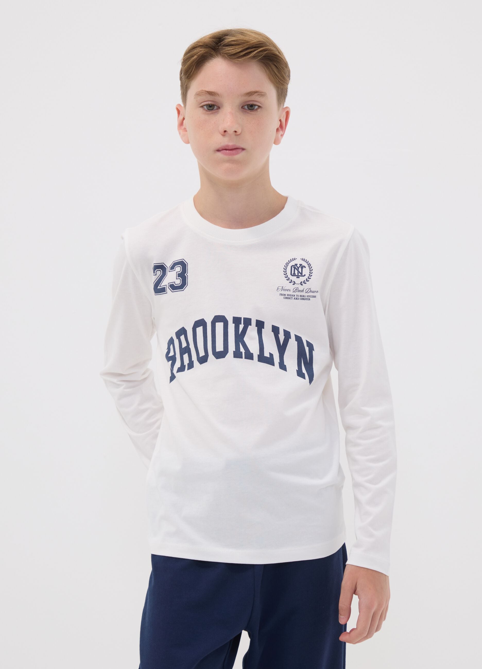 White organic cotton T-shirt with front print for boys
