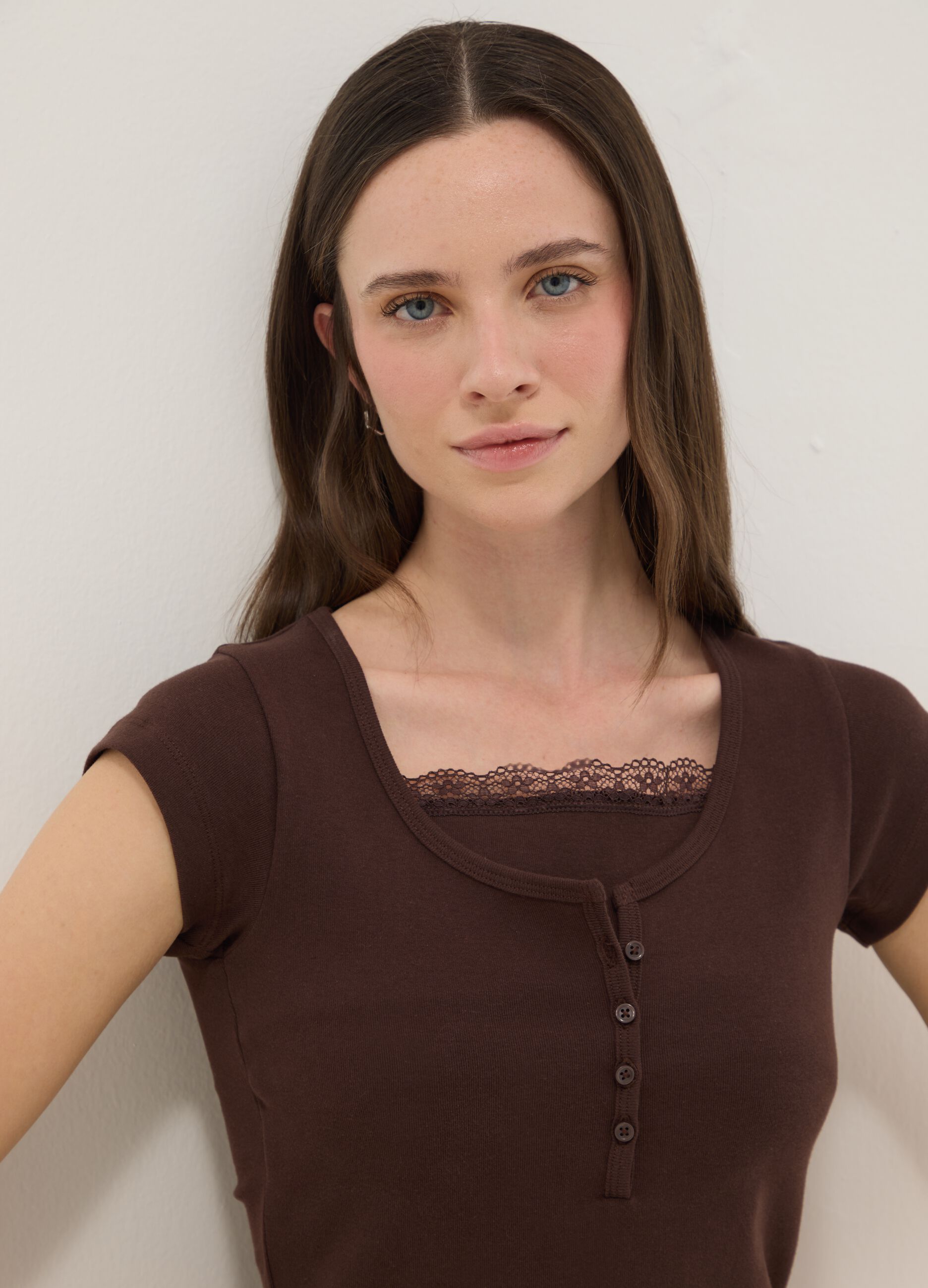Brown regular fit cotton blend T-shirt with lace details