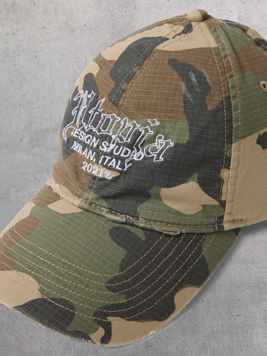 &Pi;&omicron;&lambda;ύ&chi;&rho;&omega;&mu;&omicron; &beta;&alpha;&mu;&beta;&alpha;&kappa;&epsilon;&rho;ό baseball &kappa;&alpha;&pi;έ&lambda;&omicron; &mu;&epsilon; &epsilon;&lambda;&alpha;&sigma;&tau;&iota;&kappa;ό&tau;&eta;&tau;&alpha;_1