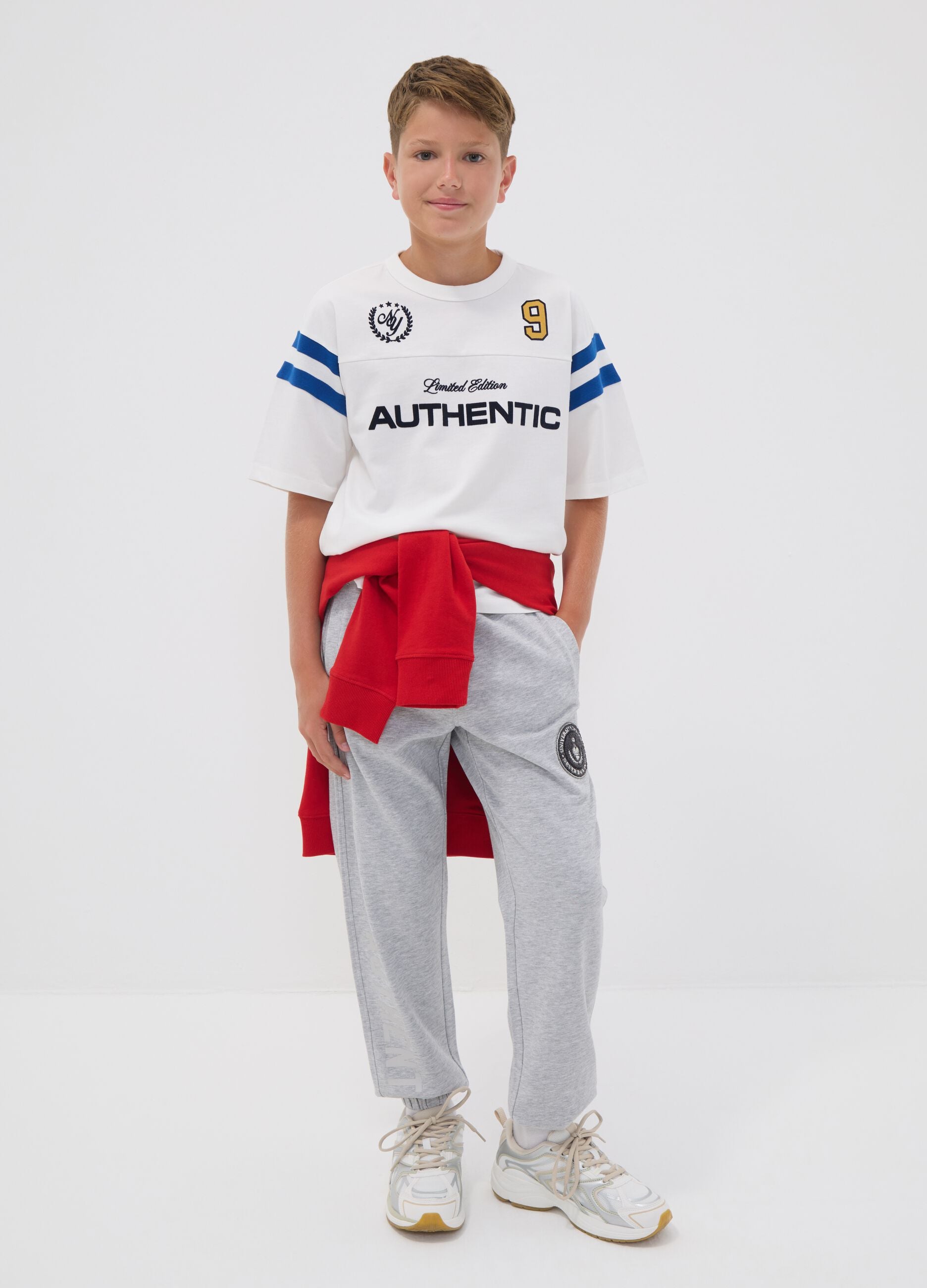Grey pure cotton joggers with print, comfort fit for boys