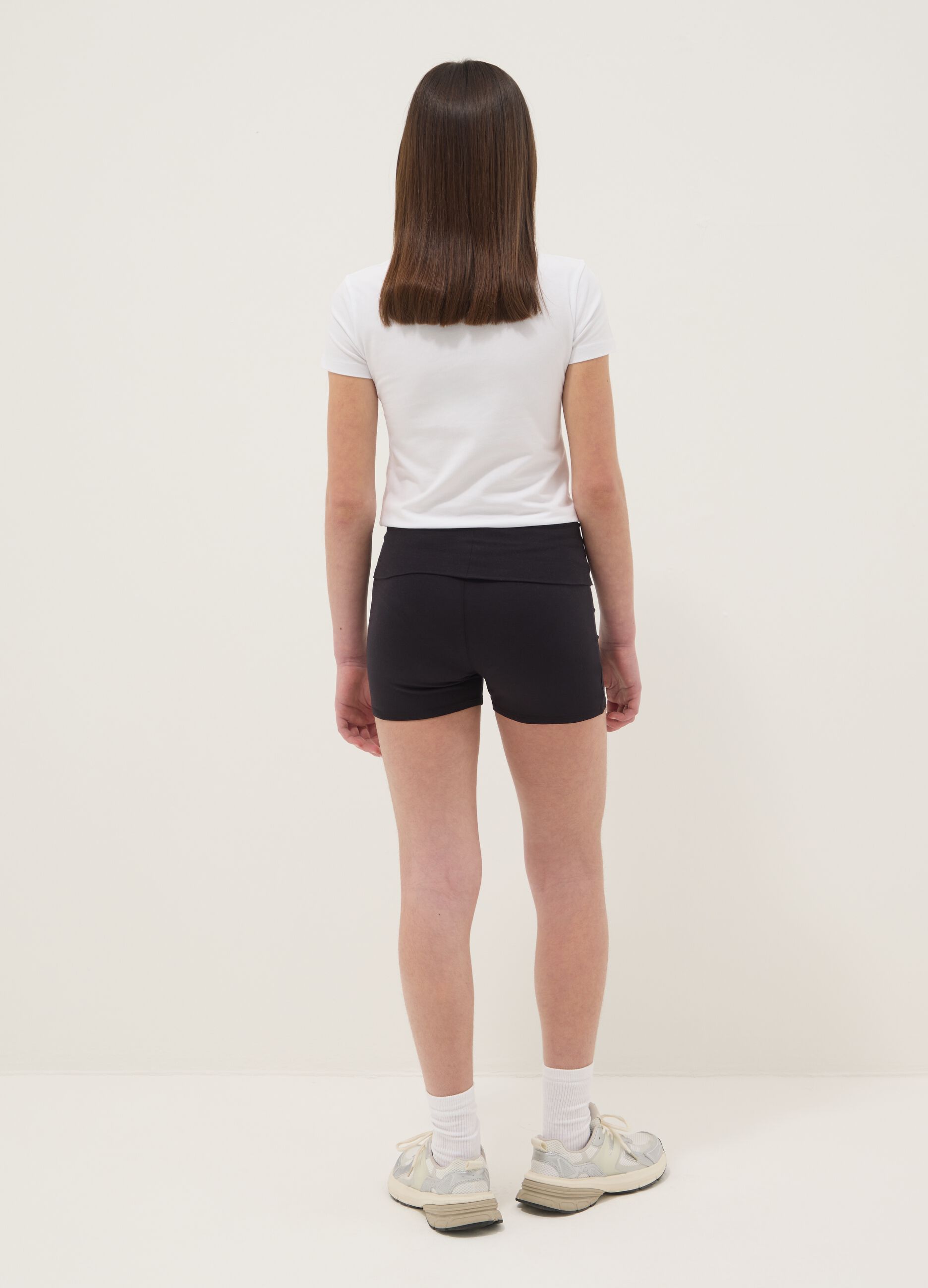 Girls&rsquo; slim-fit black stretch organic cotton shorts
