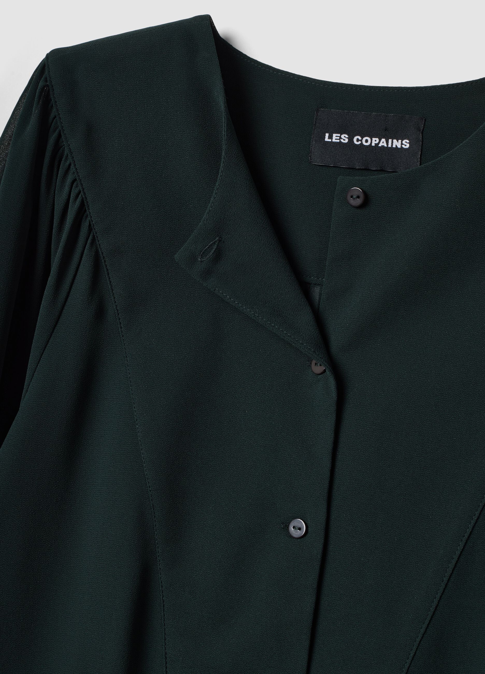 Green regular-fit shirt with buttons and long sleeves