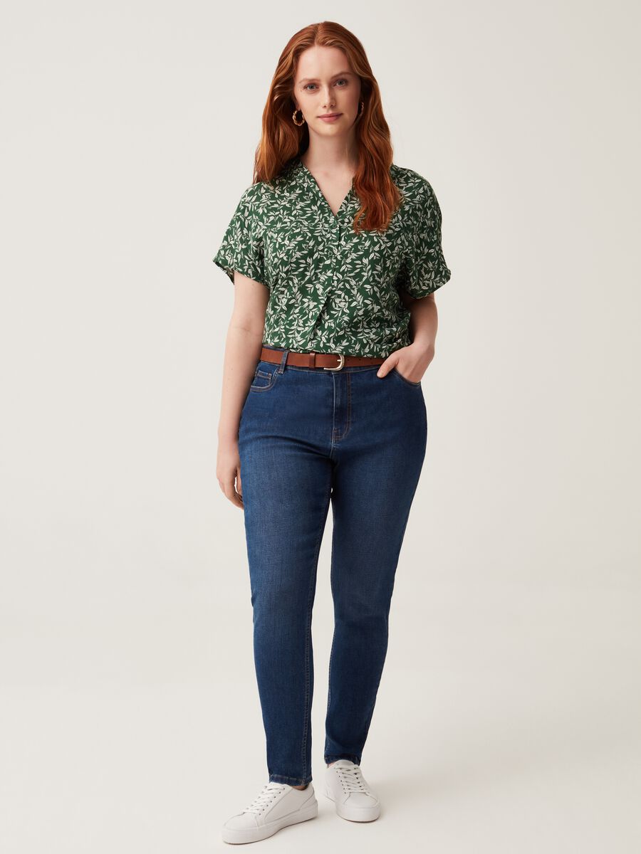 Curvy skinny-fit jeans with five pockets_0