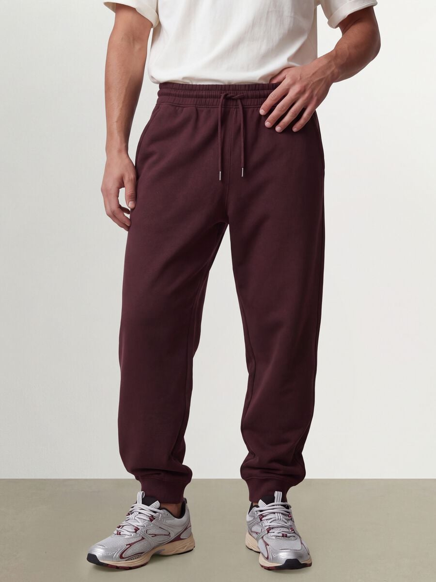 Braune Jogginghose aus Baumwollmix mit B&uuml;ndchenabschluss und Kordelzug_2