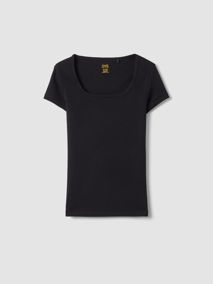 Schwarzes, figurbetontes T-Shirt aus Stretch-Baumwolle mit eckigem Ausschnitt_4