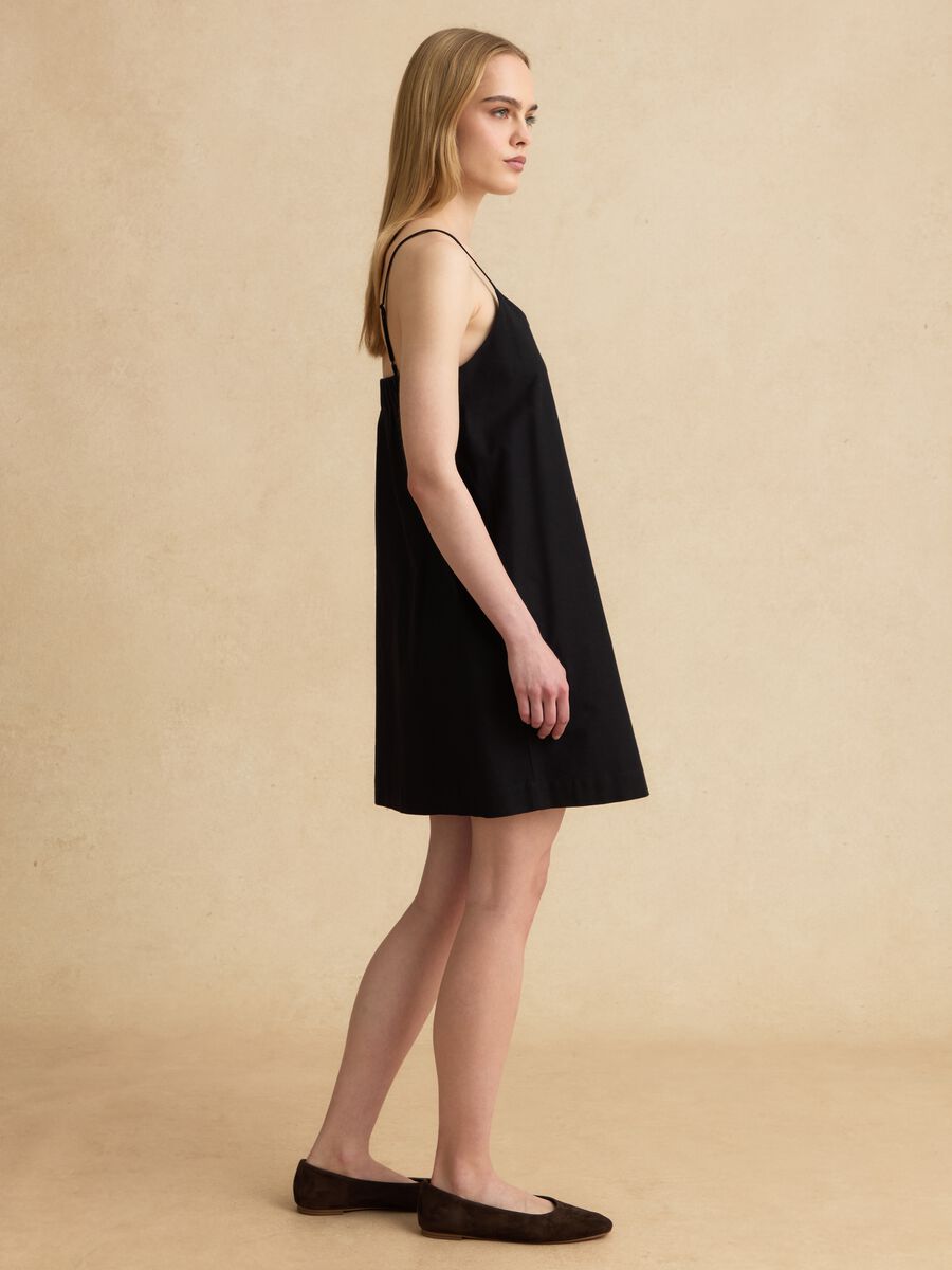 Schwarzes Slipdress aus Baumwoll-Leinen-Mix_0