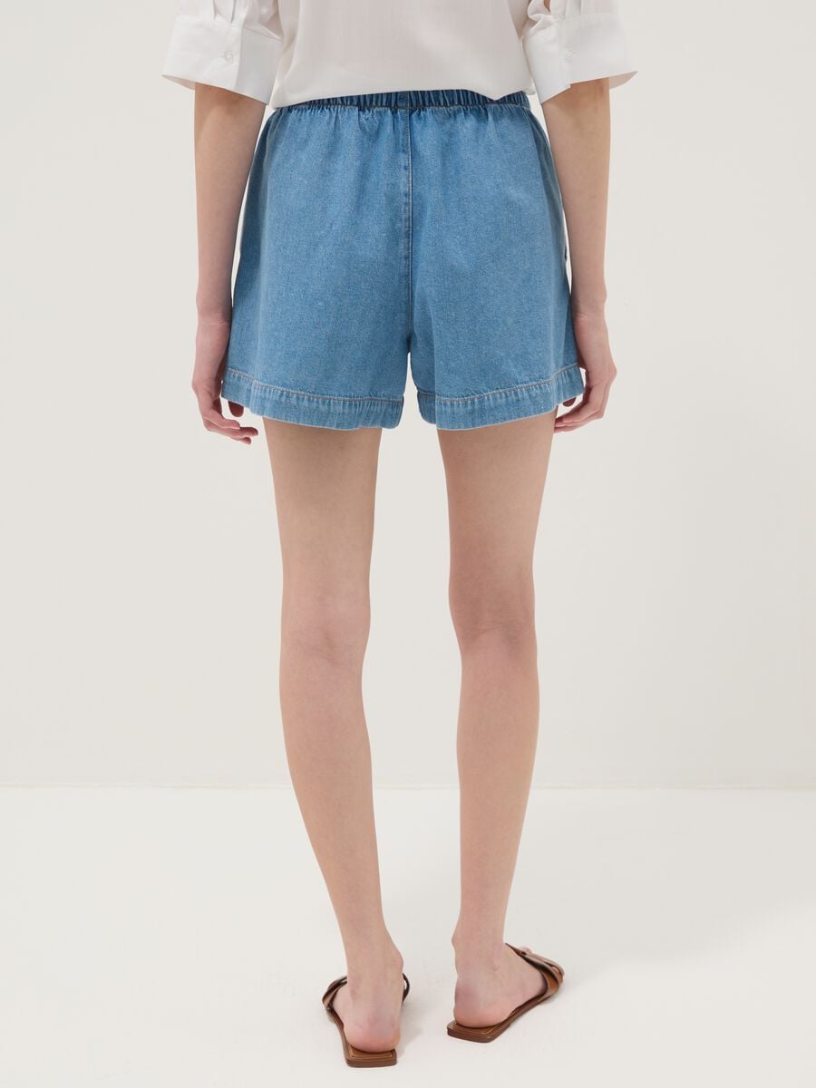Short vaquero azul claro de algod&oacute;n puro_2