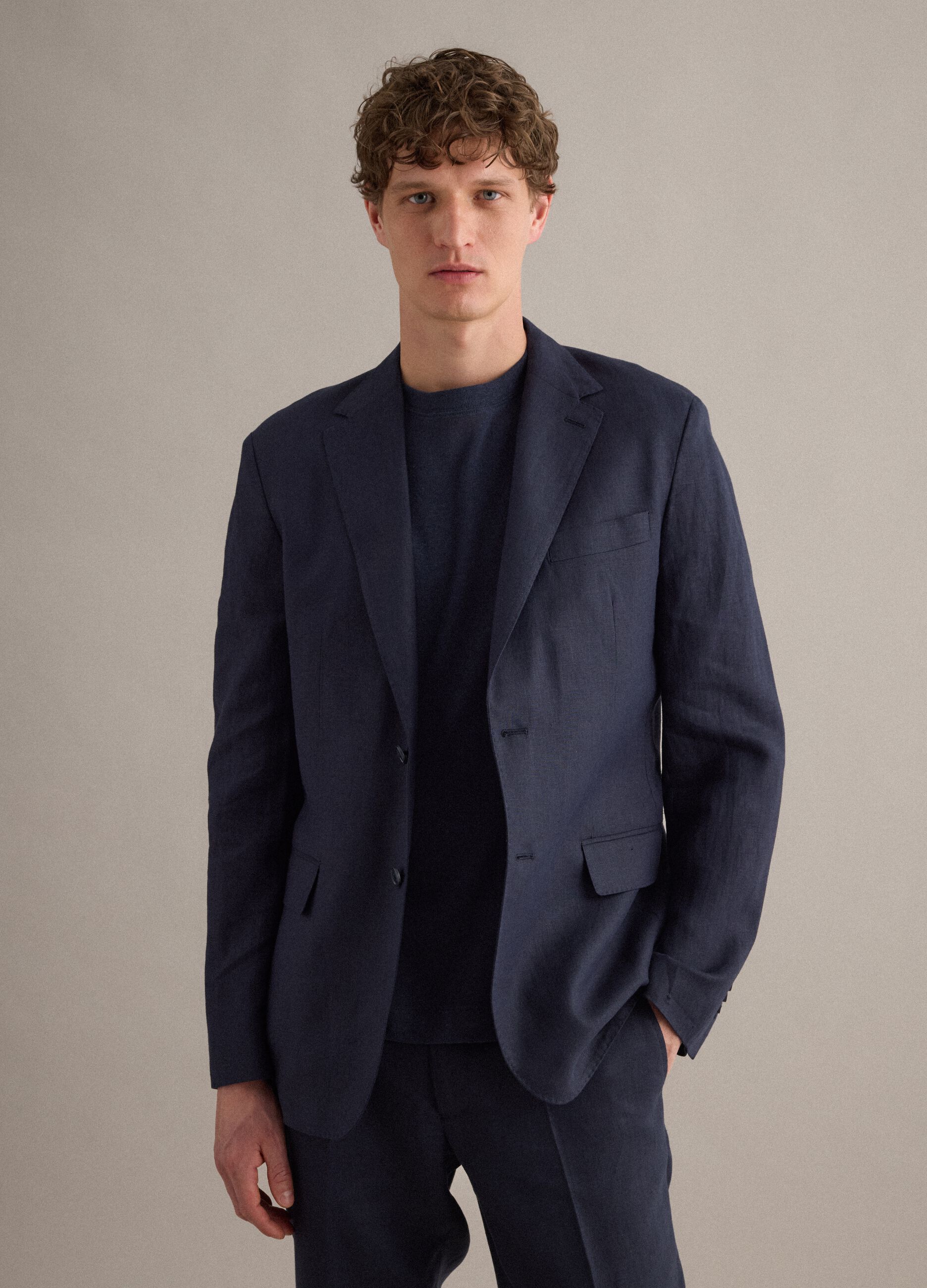 Blazer azul de linho puro corte regular