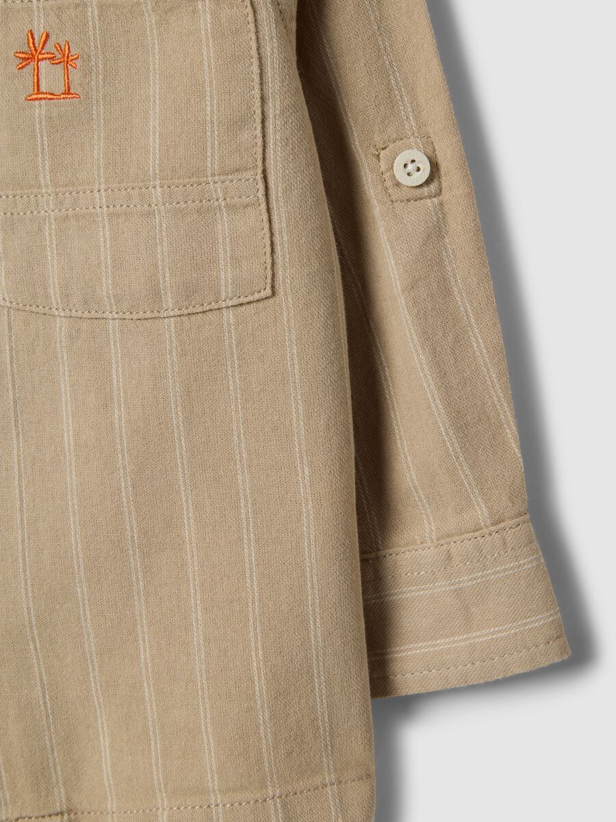 Oversized fit striped beige pure cotton shirt with buttons for boys_3