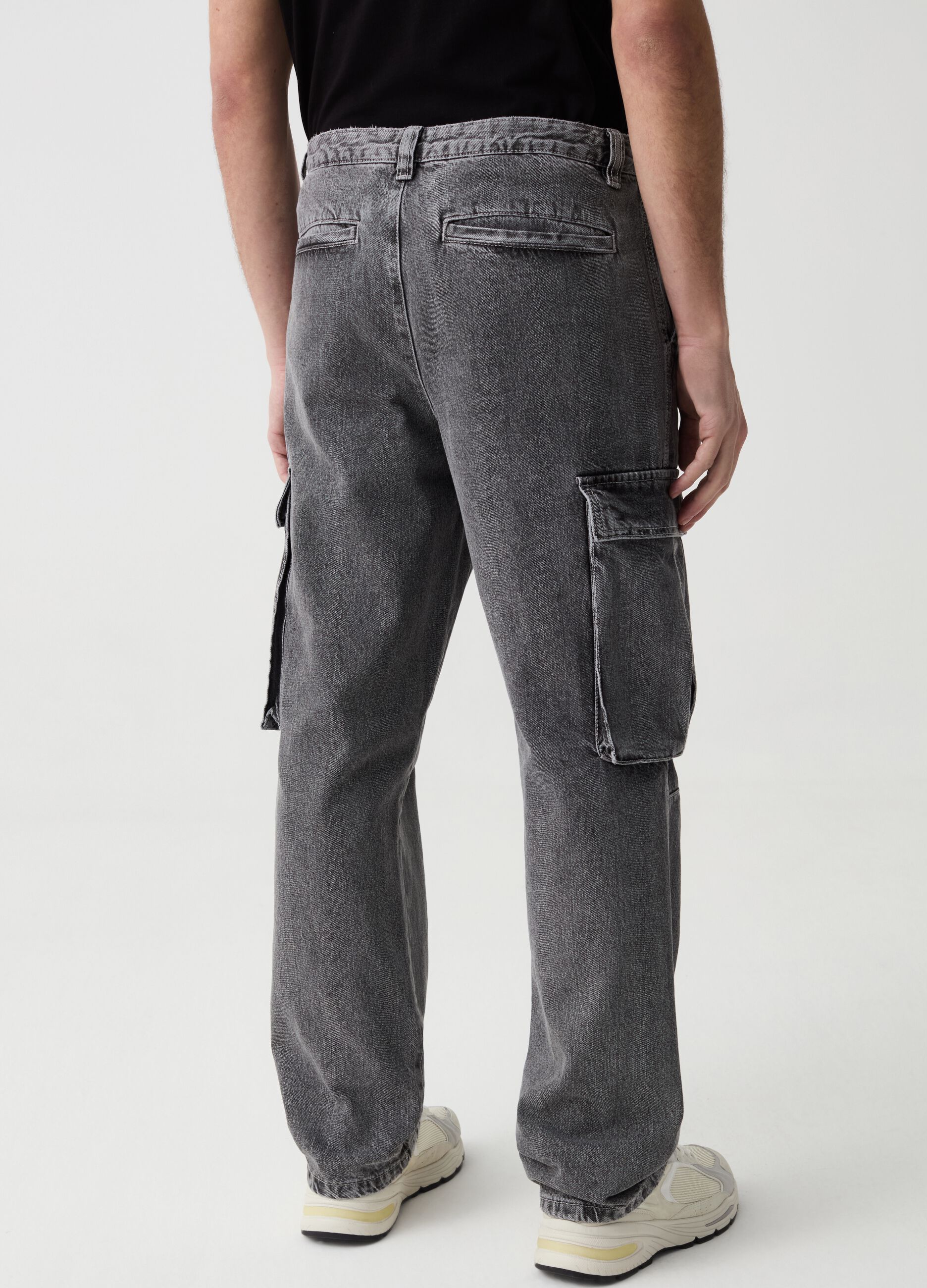 Acid wash wide-leg cargo jeans