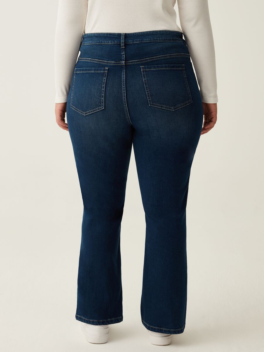 Curvy straight-fit jeans with fading_2