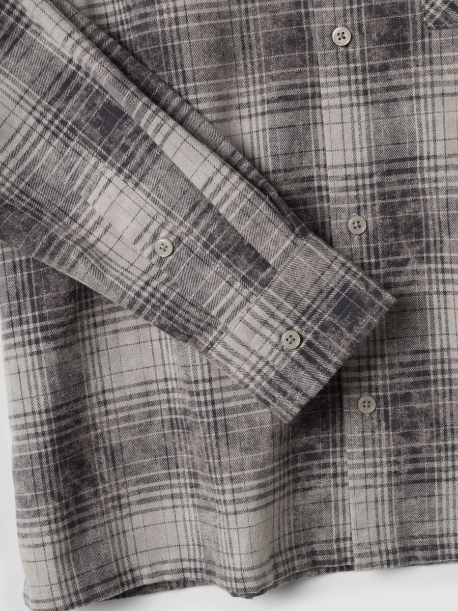 Camicia grigia a quadri in puro cotone_1