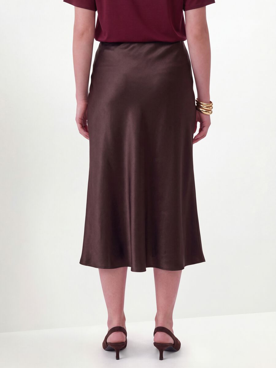 Brown satin midi skirt in stretch fabric_3