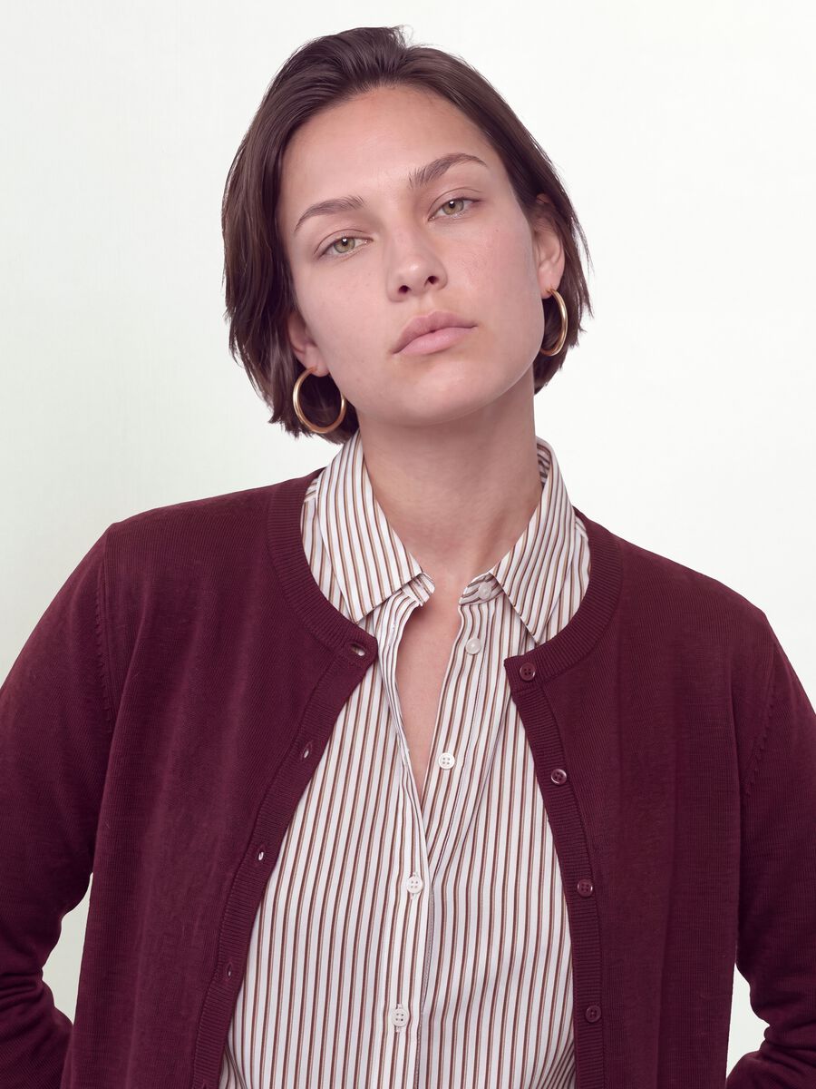 Red viscose-blend cardigan with buttons, regular fit_0