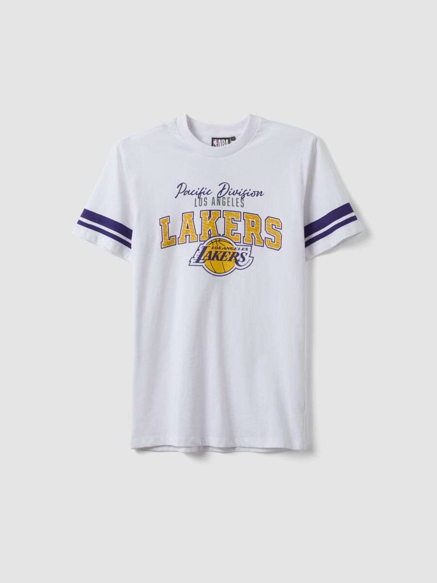 T-shirt branco de rapaz em puro algod&atilde;o com ajuste confort&aacute;vel e estampas Lakers_0