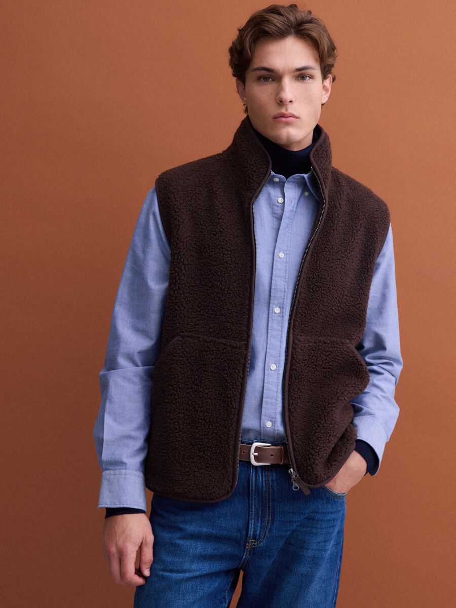 Colete castanho regular fit com efeito teddy_1