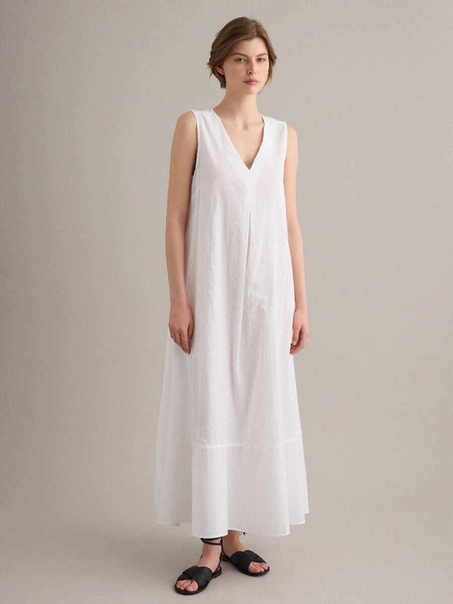 Wei&szlig;es Maxi-Kleid aus reiner Baumwolle_1