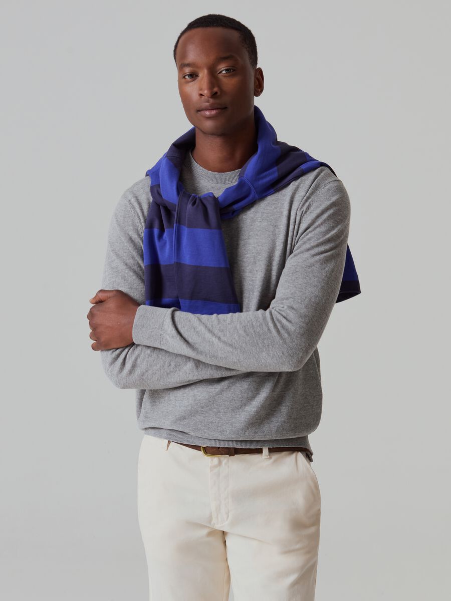 Cotton and linen pullover with round neck_0