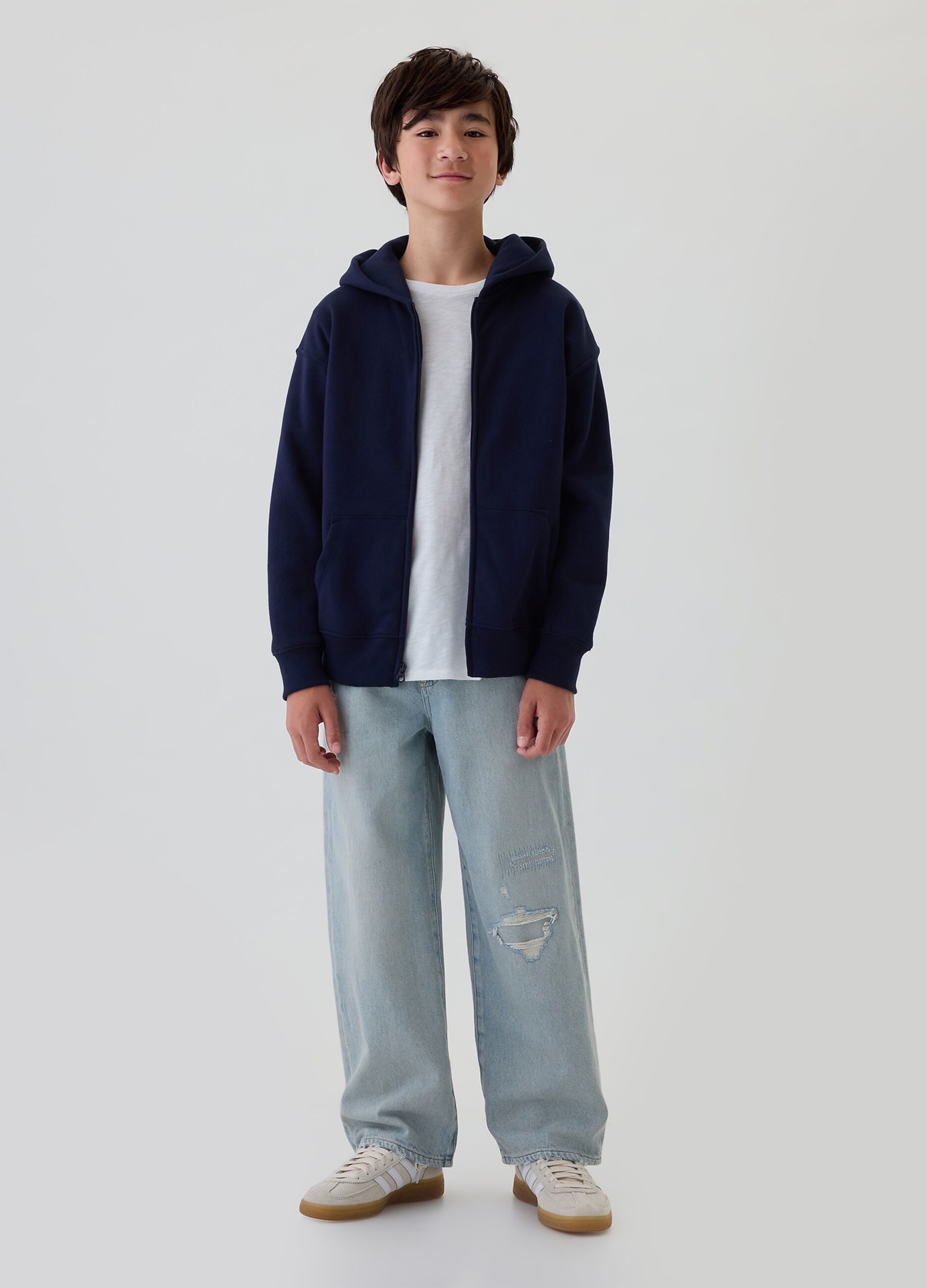 Baggy fit distressed jeans