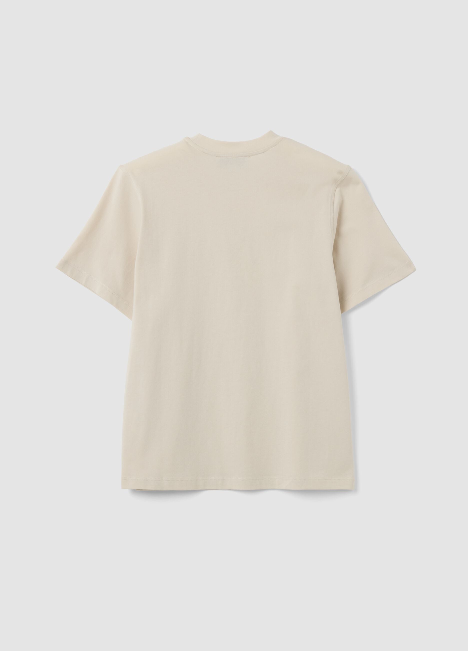 T-shirt bege relaxed fit em algod&atilde;o puro com estampado teddy