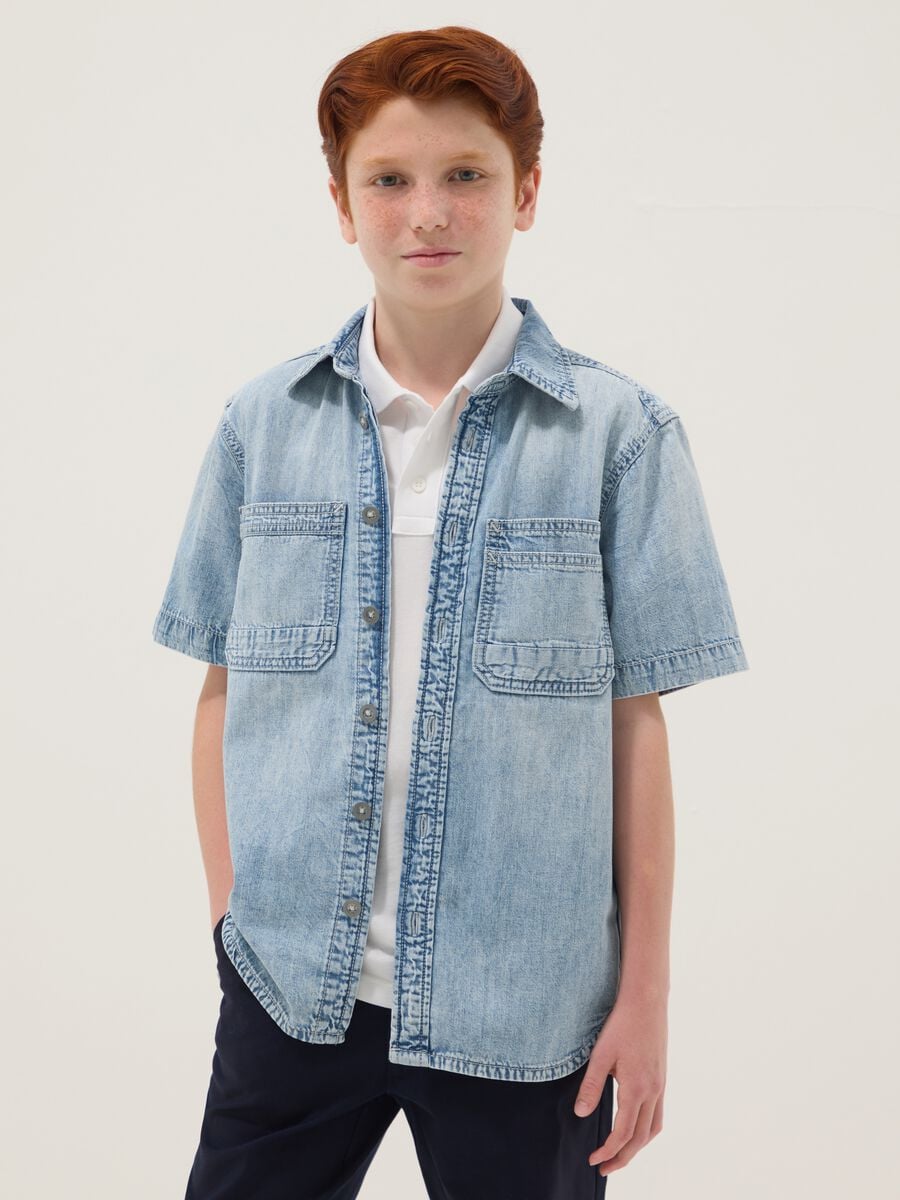 Chemise en denim bleu clair 100 % coton &agrave; manches courtes_0