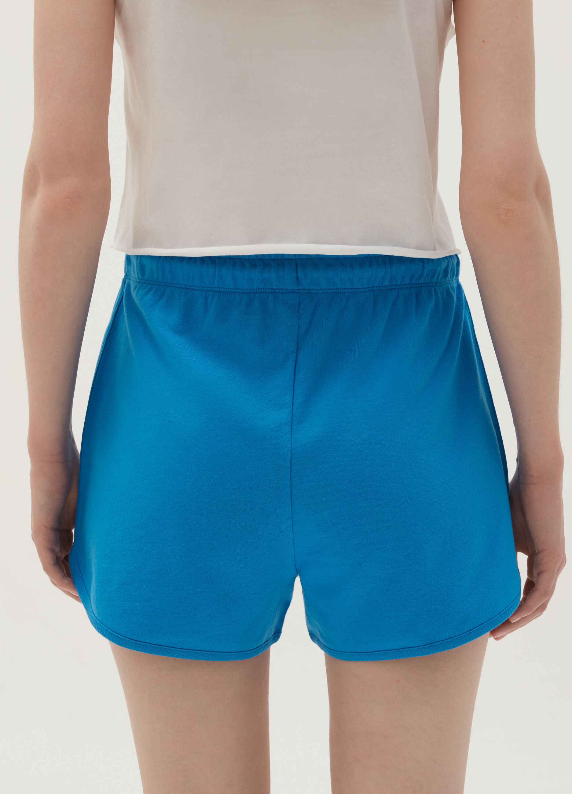 Maui and Sons fleece shorts with print