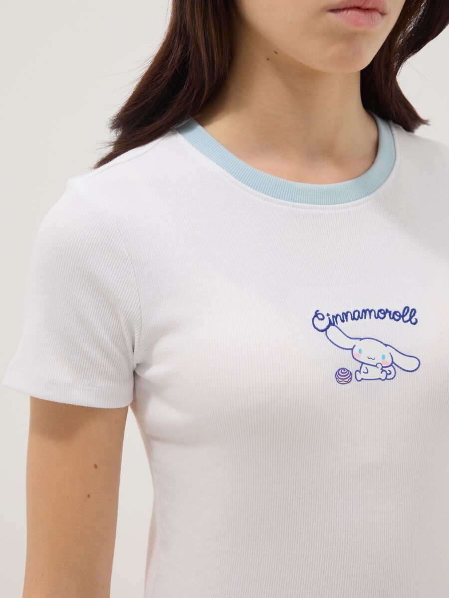 Girls&rsquo; white fitted stretch cotton T-shirt with embroidery_2