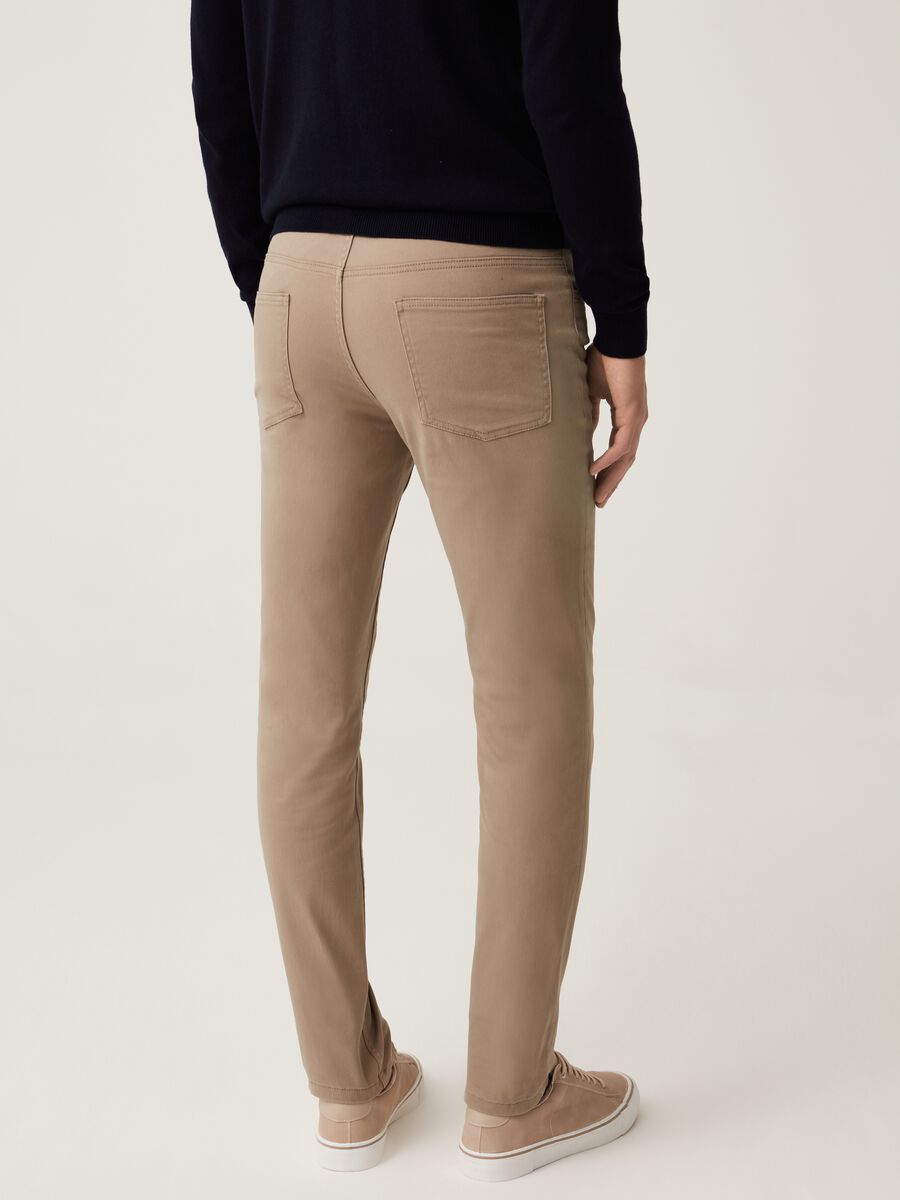 Skinny-fit trousers with five pockets_2