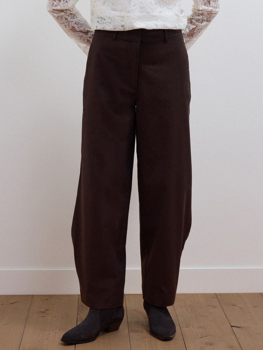 Pantaloni marroni in puro cotone barrel fit_1