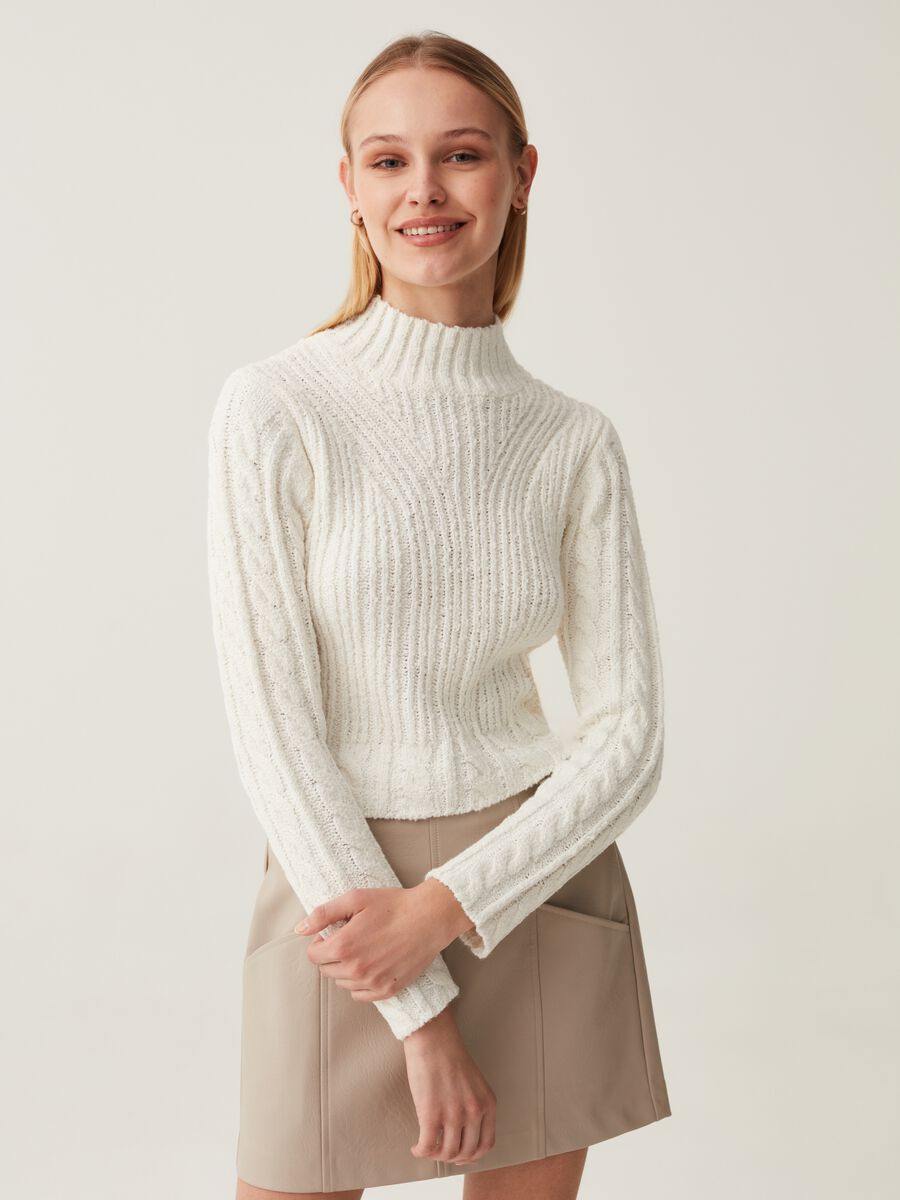 Mock neck pullover with double-knit processing_1