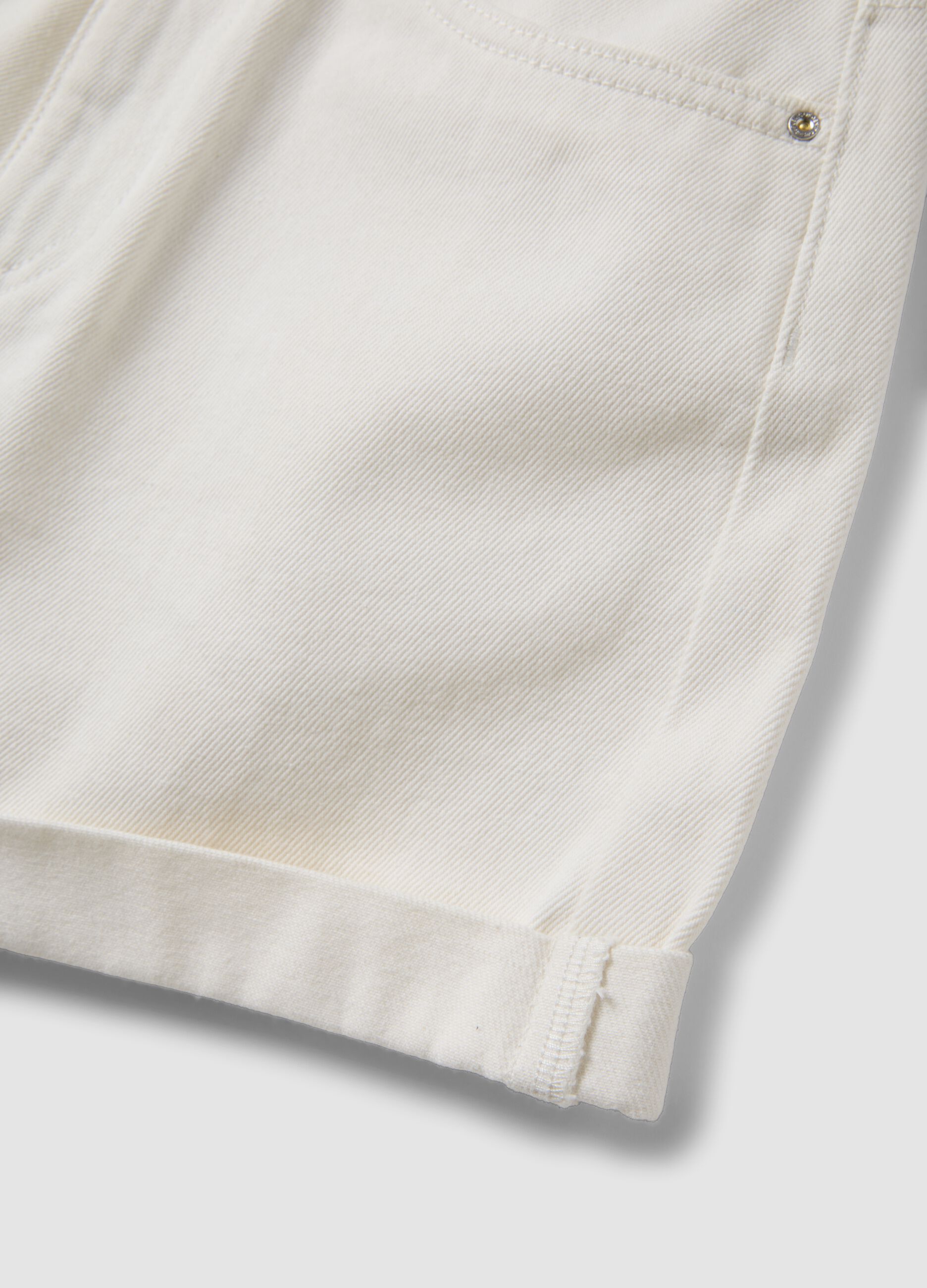 White pure cotton denim shorts