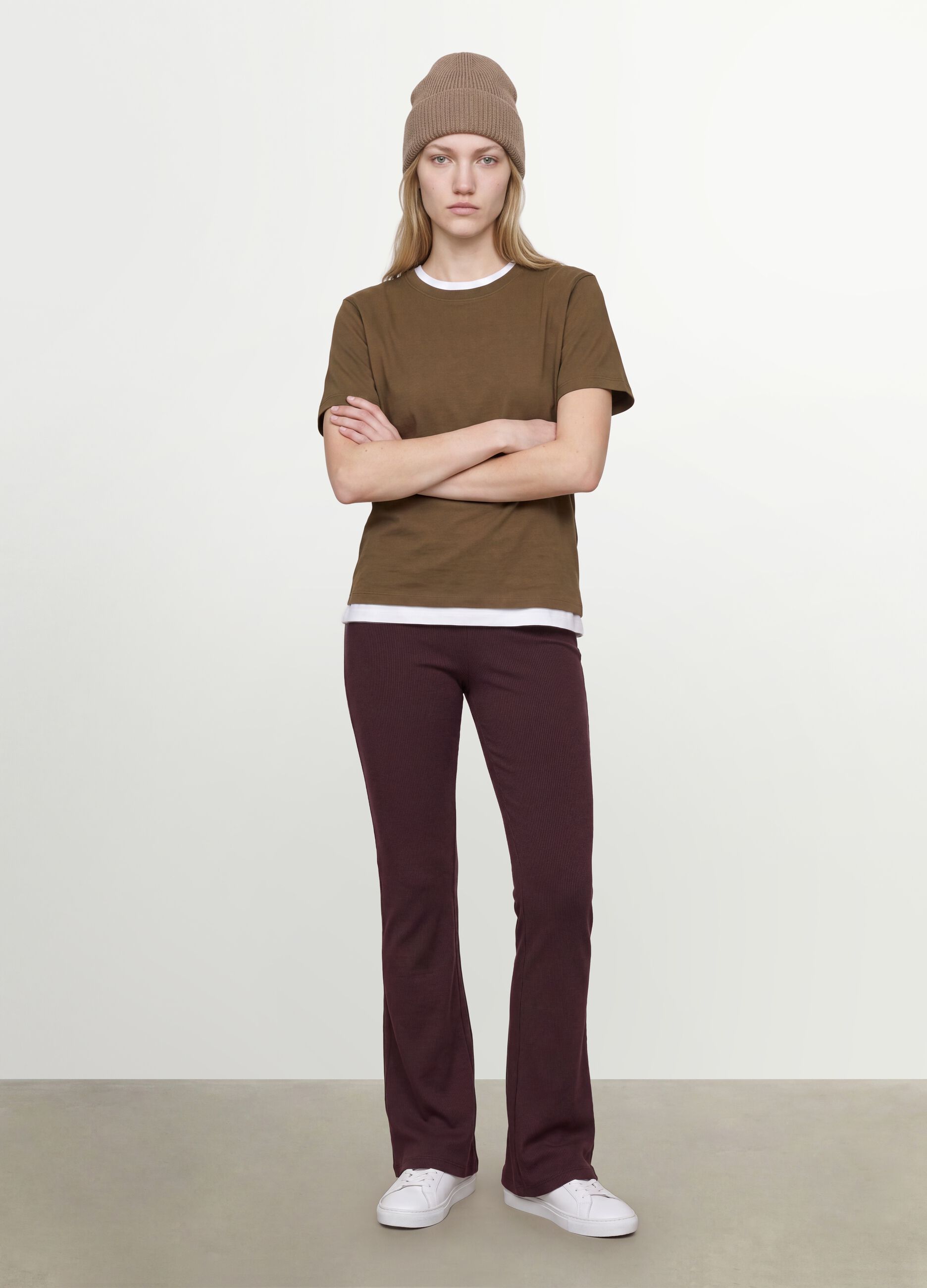Gr&uuml;nes Rundhals-T-Shirt aus reiner Bio-Baumwolle, Regular Fit