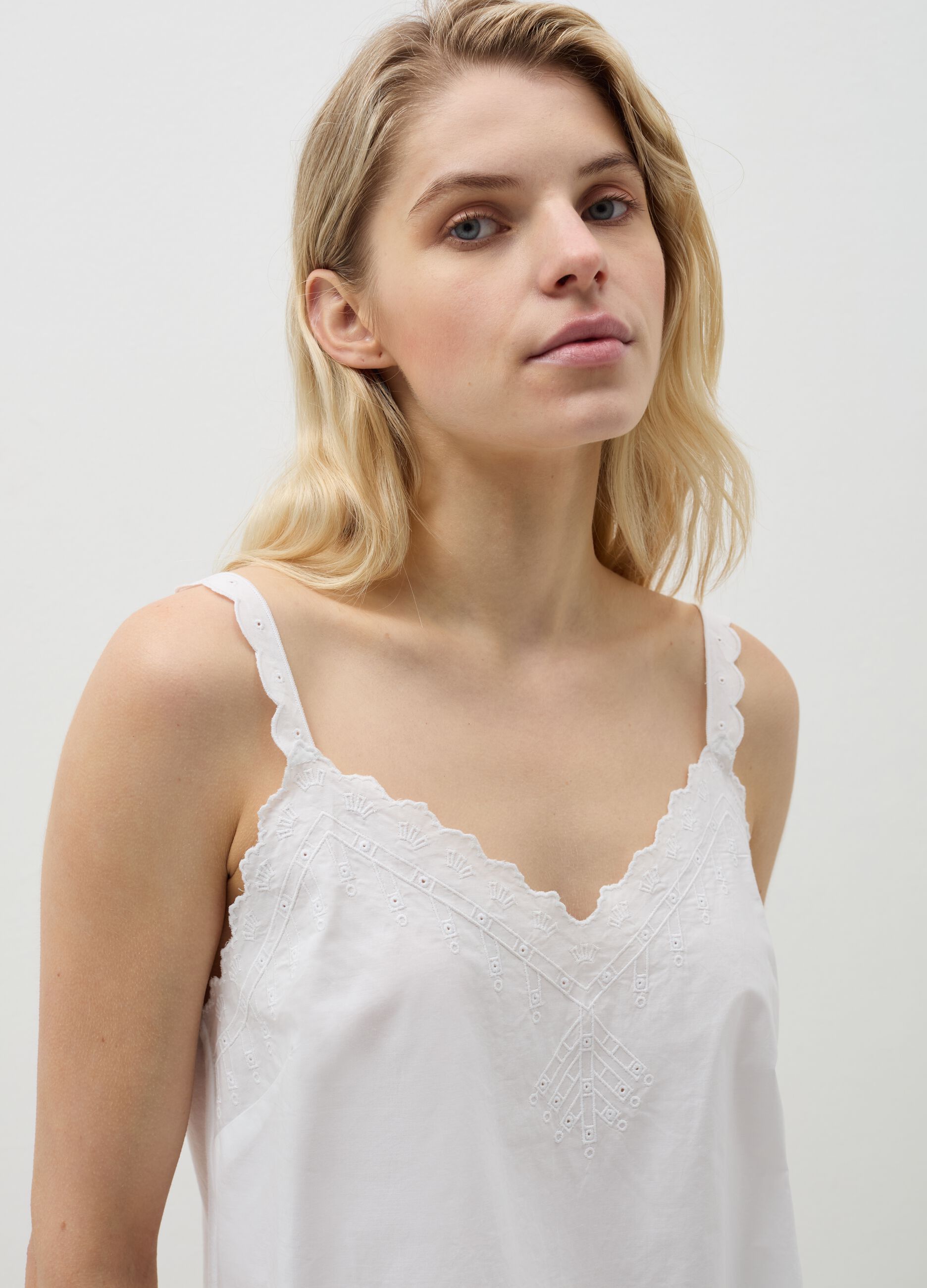 Pyjama top with embroidery