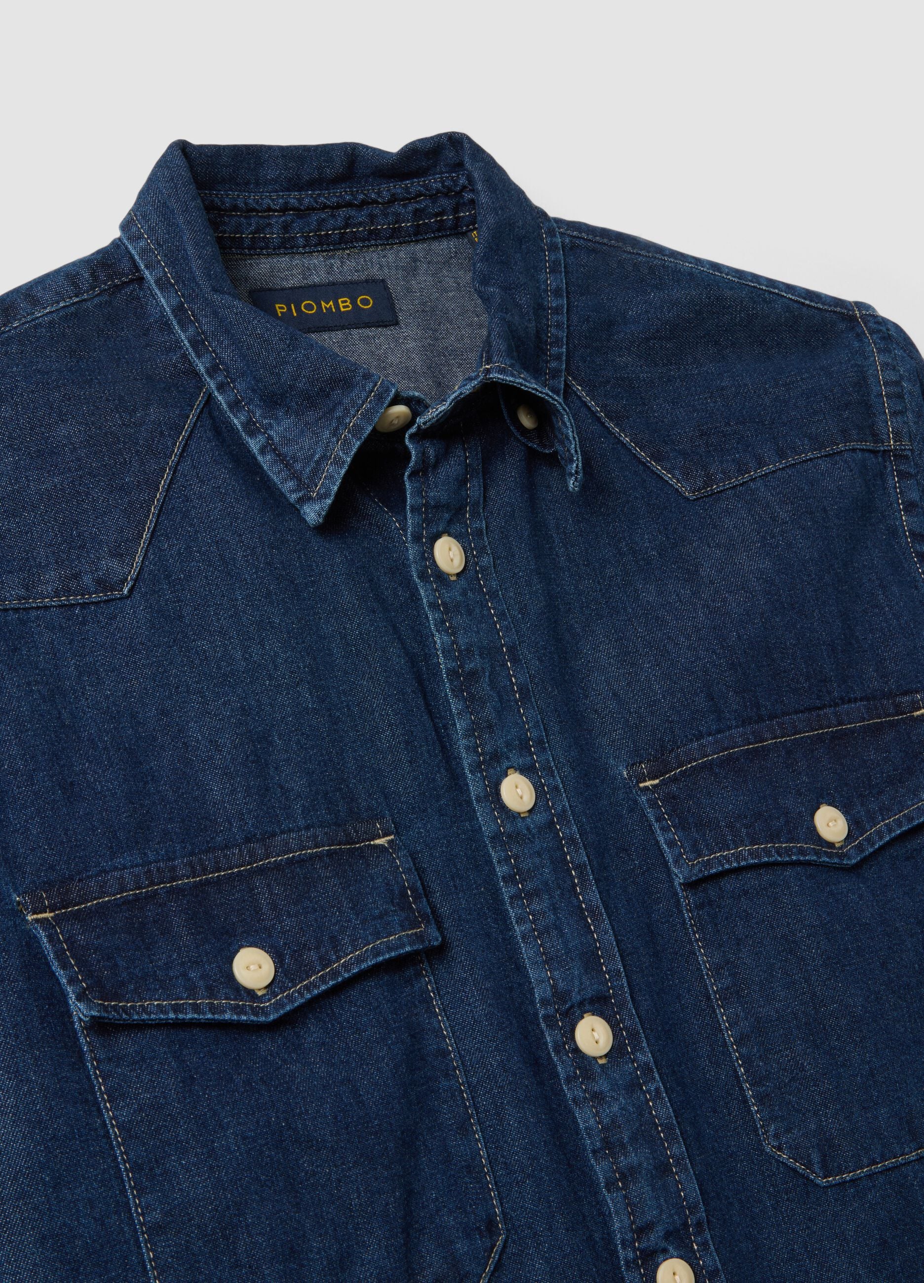 Blue pure cotton shirt with buttons and classic collar, regular fit