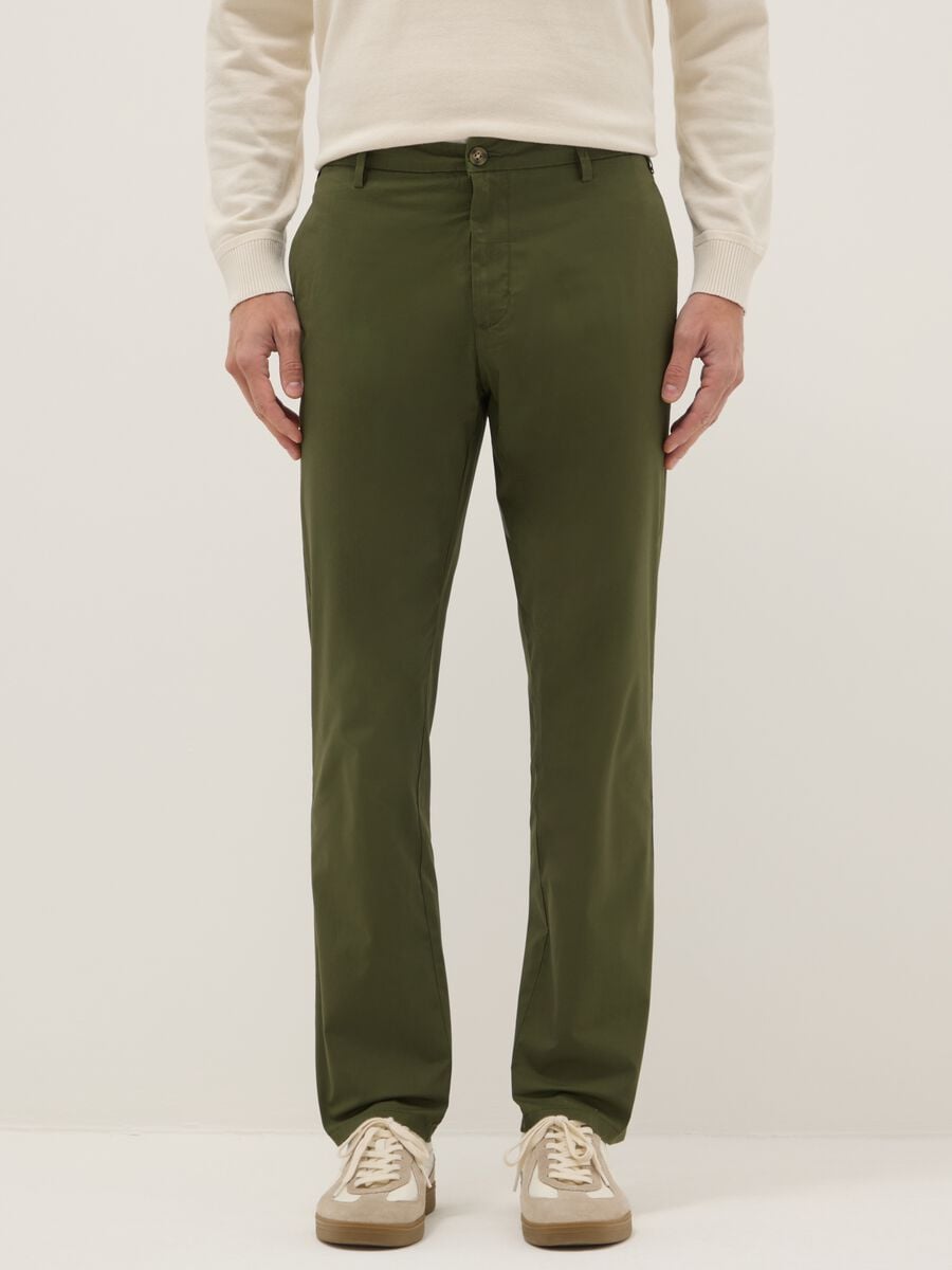Regular fit green stretch cotton chino trousers_1