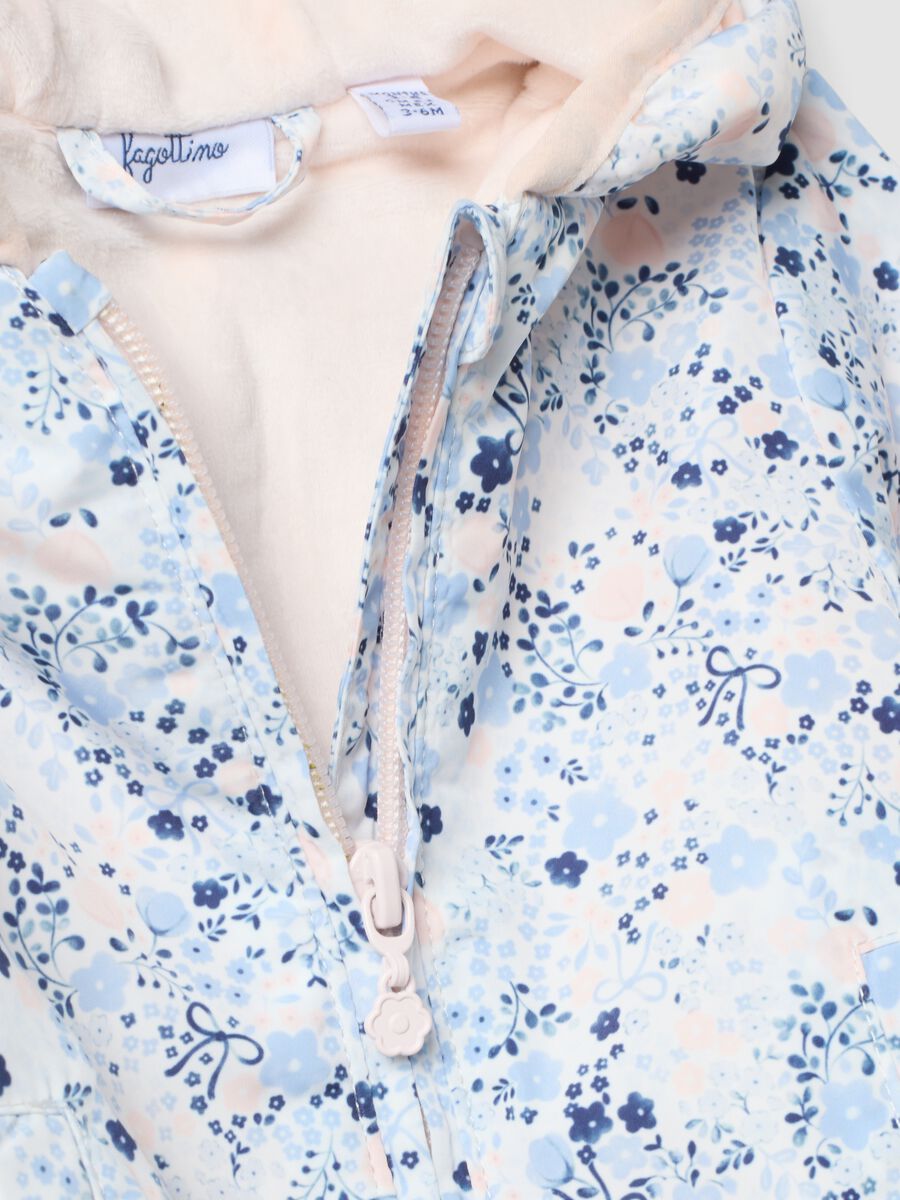 Mehrfarbige Baby-M&auml;dchen-Jacke mit Kapuze und Blumenmuster_3