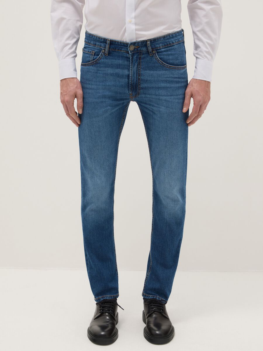 &Mu;&pi;&lambda;&epsilon; slim fit &tau;&zeta;&iota;&nu; &alpha;&pi;ό &epsilon;&lambda;&alpha;&sigma;&tau;&iota;&kappa;ό &beta;&alpha;&mu;&beta;ά&kappa;&iota;_1