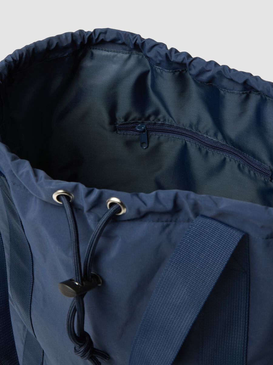 &Mu;&pi;&lambda;&epsilon; &tau;&alpha;&xi;&iota;&delta;&iota;&omega;&tau;&iota;&kappa;ή &tau;&sigma;ά&nu;&tau;&alpha; &mu;&epsilon; &kappa;&omicron;&rho;&delta;ό&nu;&iota;_2