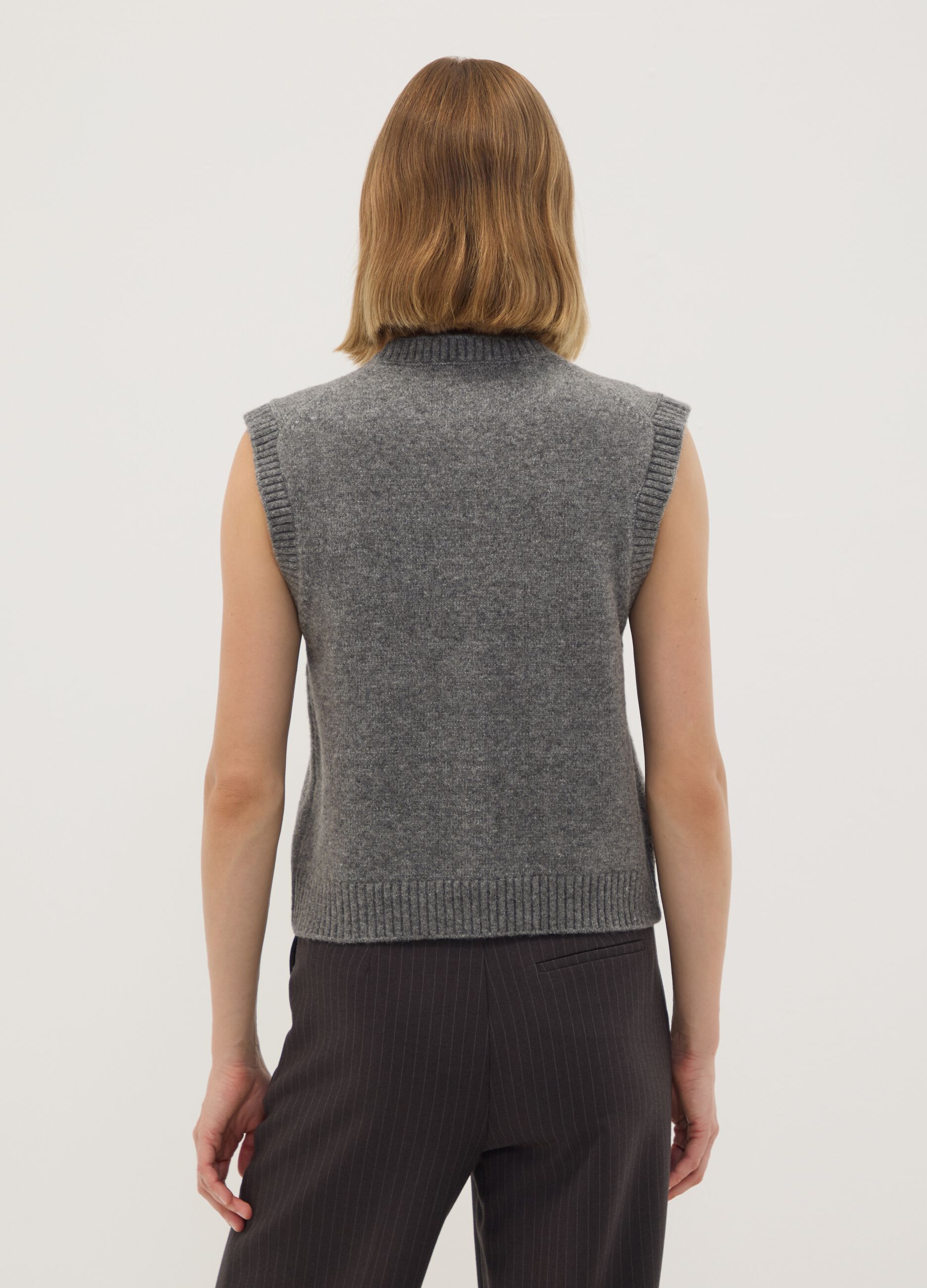 Grey stretch wool crew-neck gilet