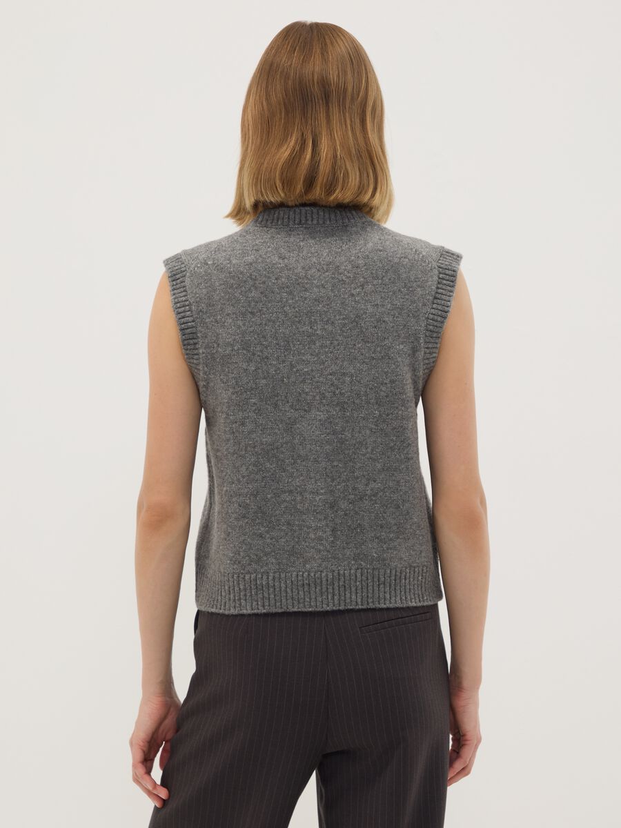 Grey stretch wool crew-neck gilet_3
