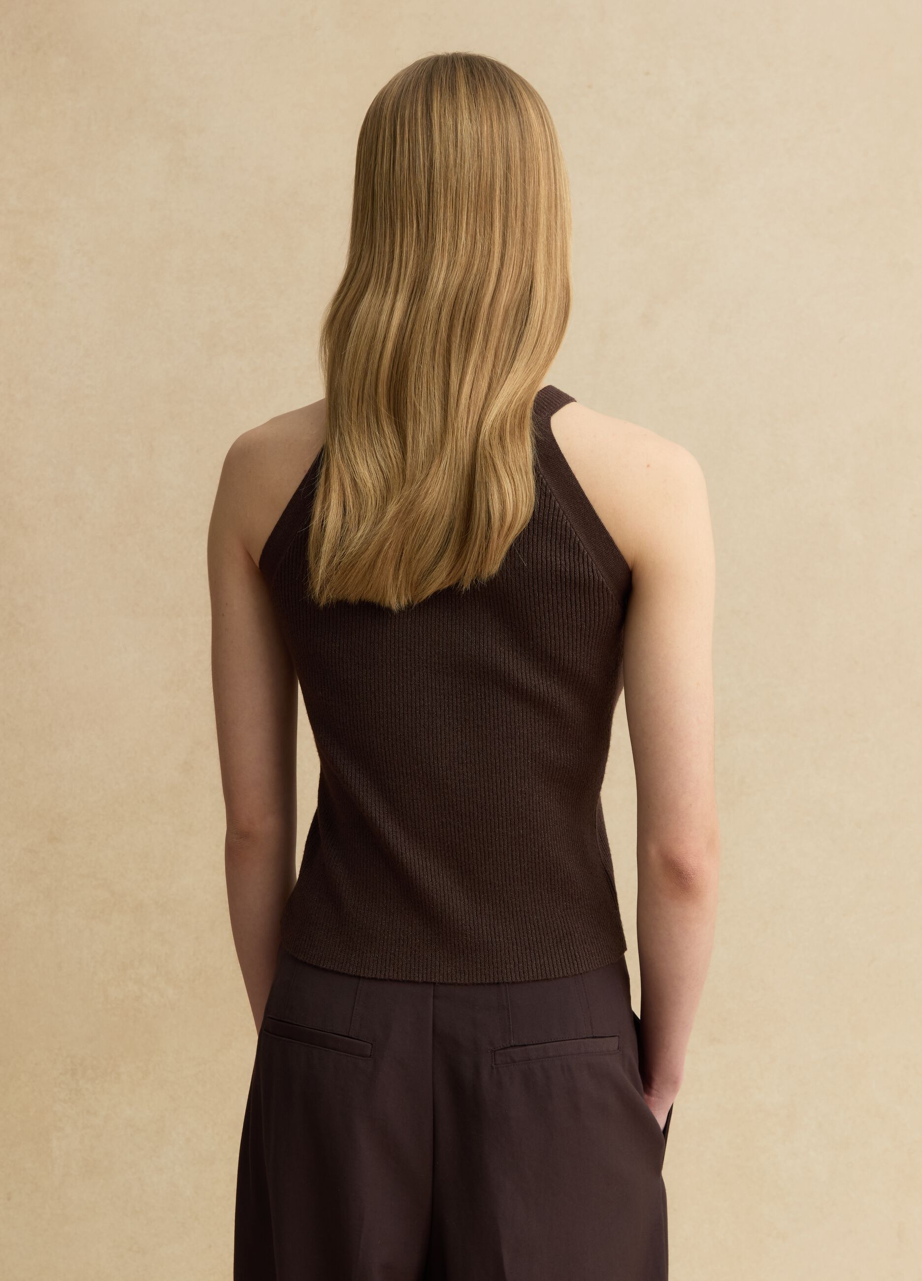 Enganliegendes Tanktop aus braunem Viskose-Mix