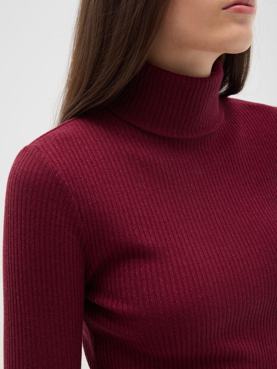 Crew neck top with long striped red sleeves regular fit_3