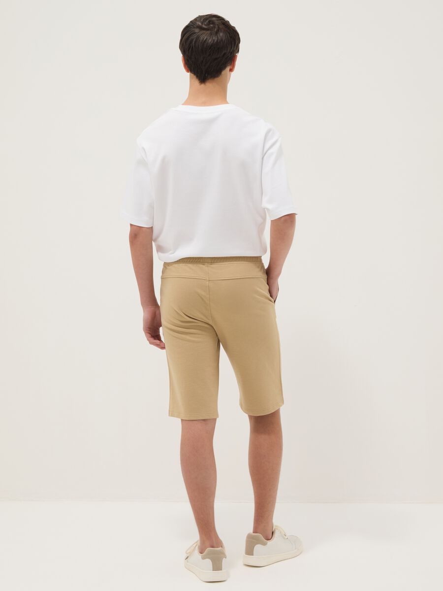 Pantalones cortos de algod&oacute;n puro beige ajustados para ni&ntilde;o_1