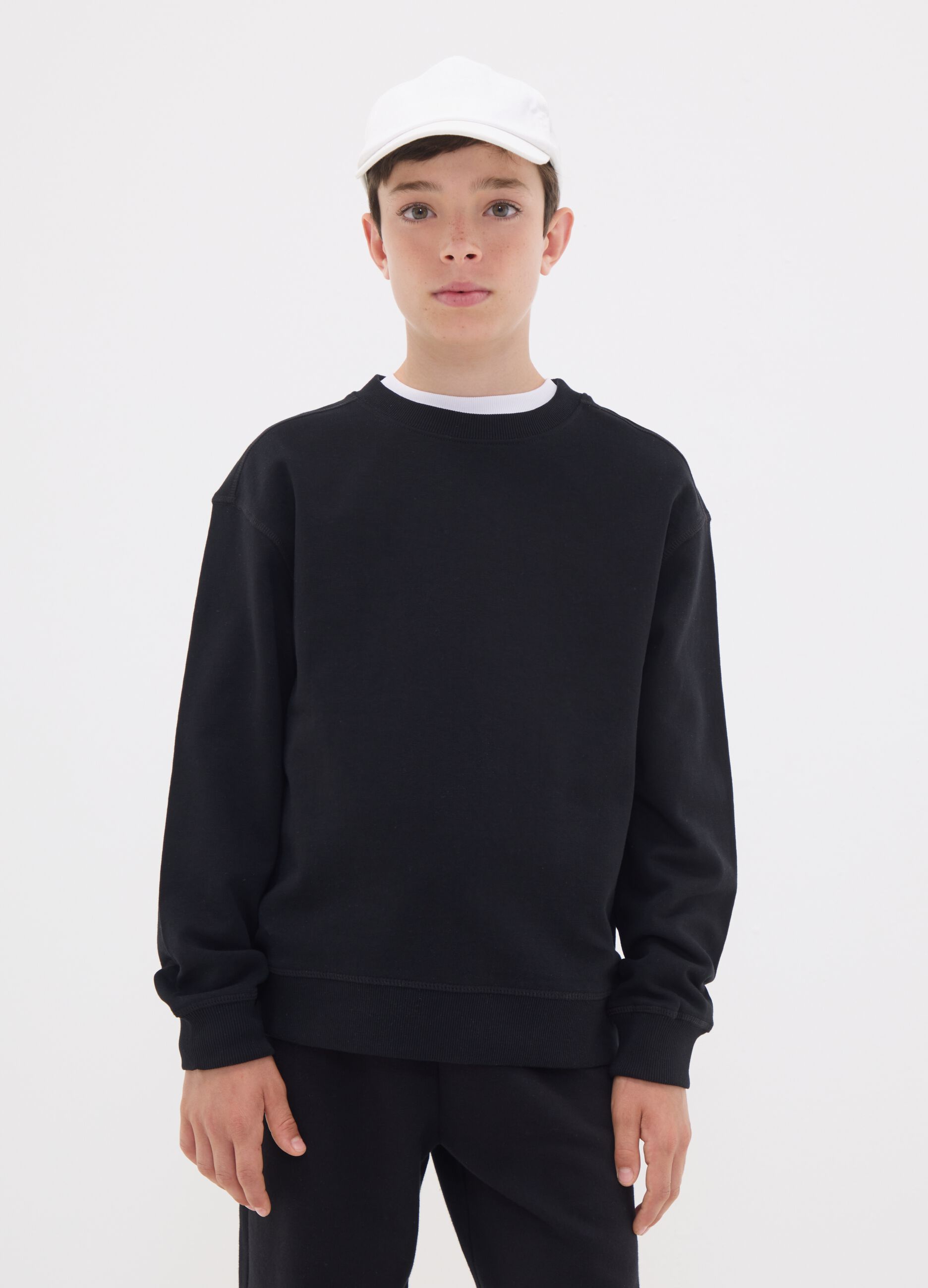 Schwarzes Sweatshirt aus reiner Baumwolle mit Rundhalsausschnitt f&uuml;r Jungen, Relaxed Fit