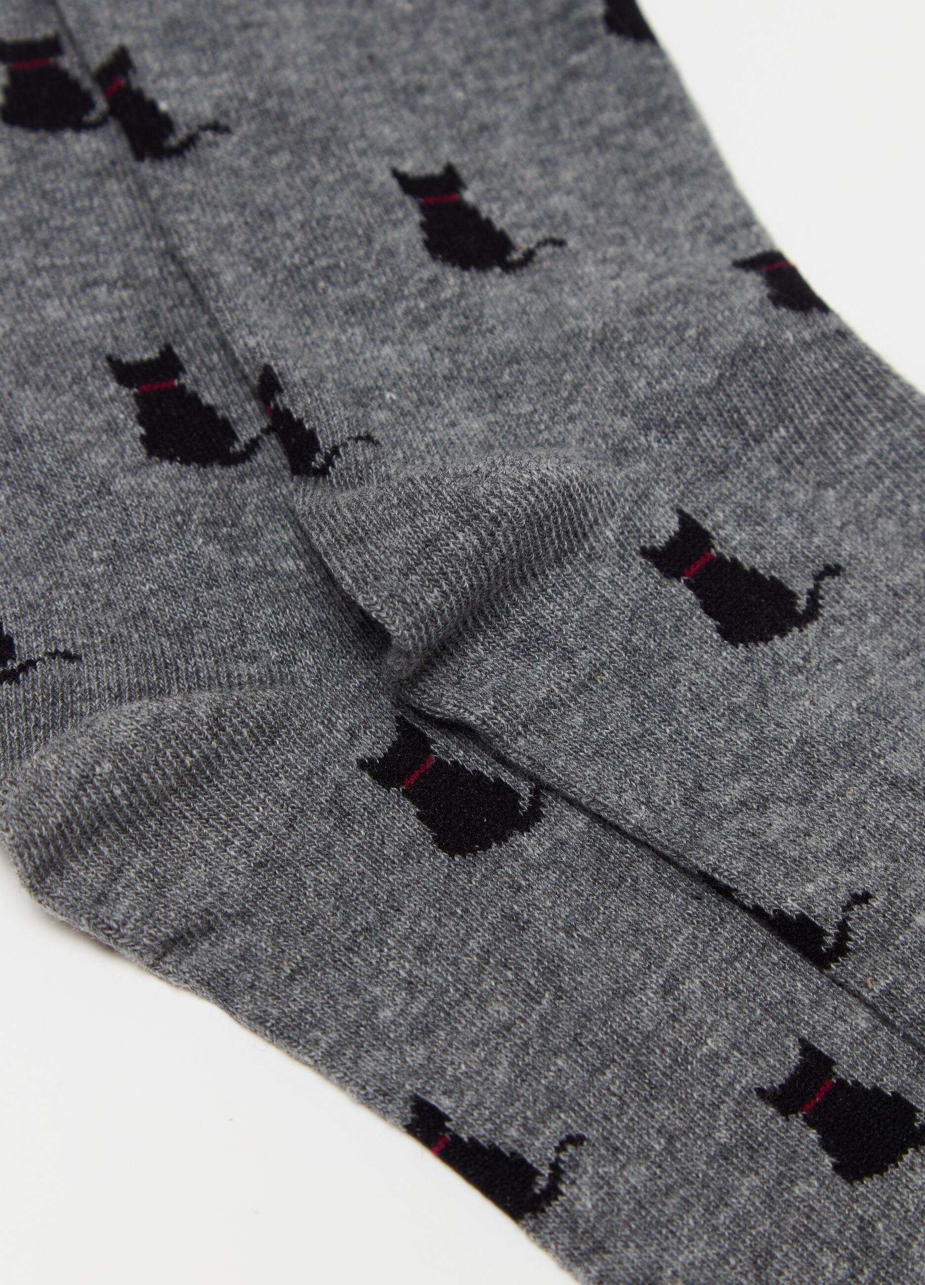 Two-pair pack short socks with designs