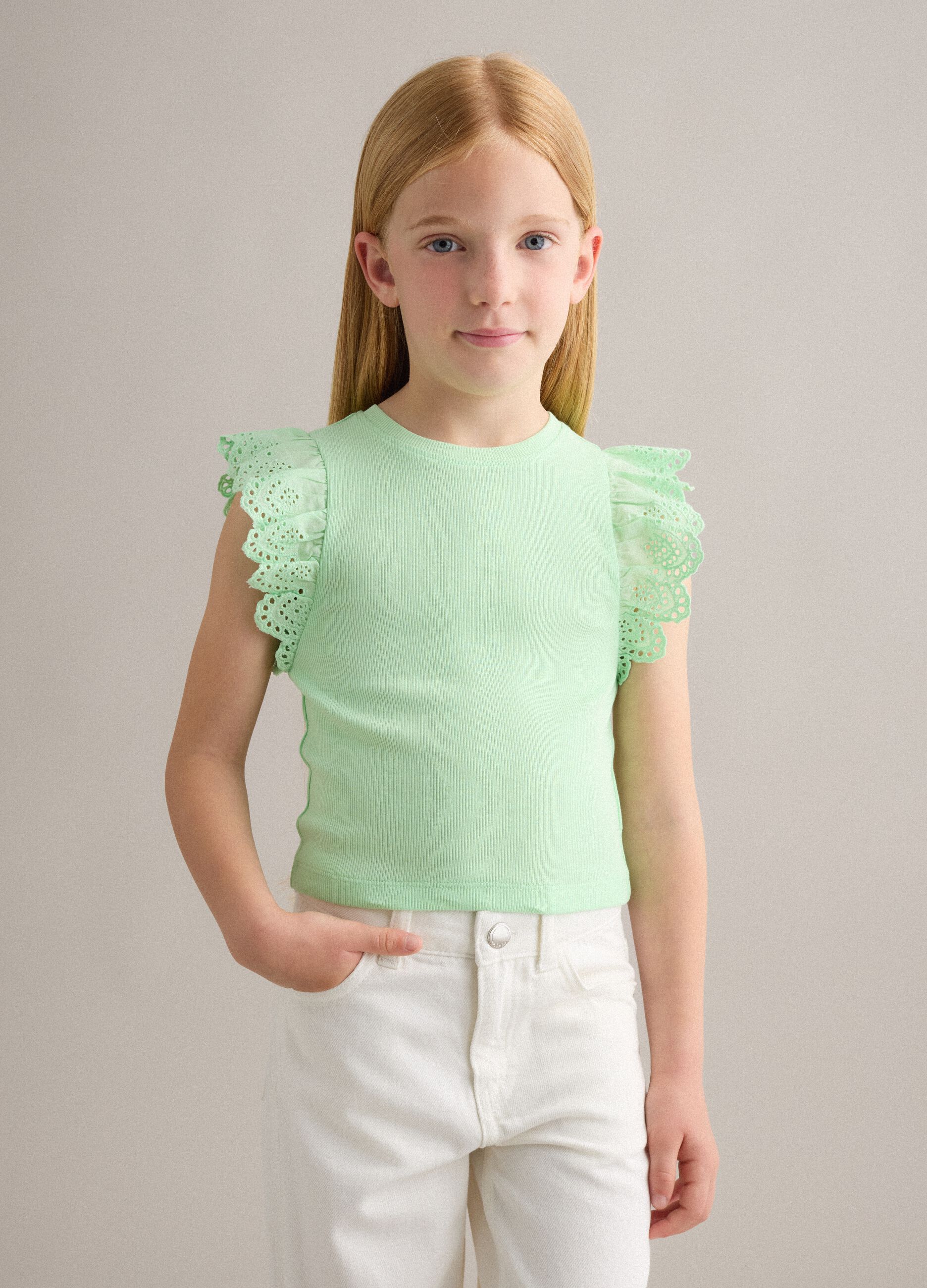 Top verde para menina em algod&atilde;o el&aacute;stico com folhos